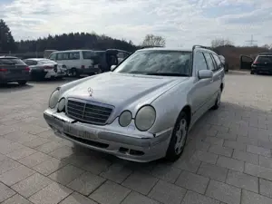 Mercedes-Benz E 320 T CLASSIC