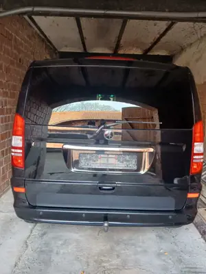 Mercedes-Benz Viano Viano 3.0 CDI DPF kompakt Automatik Avantgarde EDITION 125 Bild 2