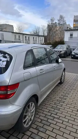 Mercedes-Benz B 180 Autotronic