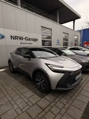 Toyota C-HR 1.8 L Toyota CHR Hybrid Team Deutschland