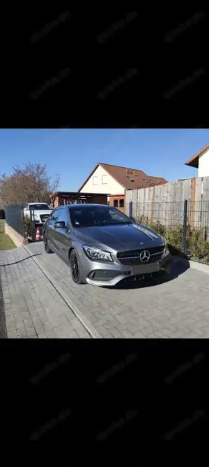 Mercedes-Benz CLA 180 CLA Shooting Brake Diesel Shooting Brake d 7G-DCT AMG Line