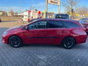 Toyota Auris Bild 2