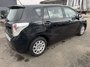 Toyota Verso Edition -TÜV bis12.2026 Bild 4