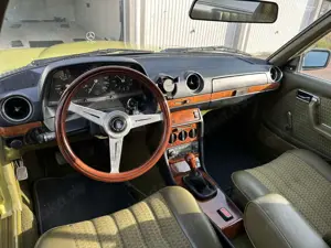 Mercedes-Benz 280 W123 280c Coupé