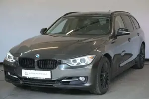 BMW 325 d 2.0 Automatik BiXenon StzHzg PDC Pano