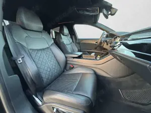 Audi A8 60 TFSIe quattro tiptronic LASER PANO BO Bild 5