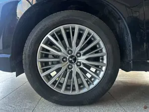 Mitsubishi Outlander Outlander Plug-in Hybrid TOP 2.4 MIVEC 4WD Bild 4