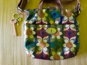 Schöne Tasche mit Muster von FOSSIL