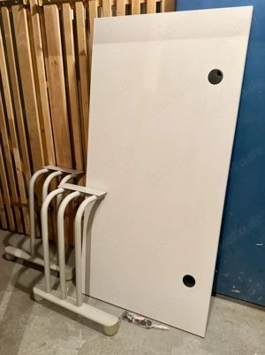 Schreibtisch Hellgrau, gut erhalten, 160x80 cm, zu verschenken