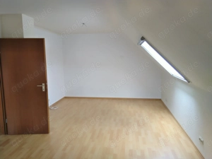 3-Zimmer-Dachgeschosswohnung in ruhiger Lage von Angelbachtal-Eichtersheim mit großem Garten Bild 4