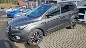 Ford Kuga ST-Line Allrad 4x4 AHK
