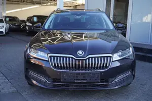 Skoda Superb Combi Style Automatik/Navi/Virtual/LED Bild 5