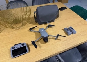 DJI Mavic 3 Pro Fly More Combo Kameradrohne (mit RC Fernsteuerung