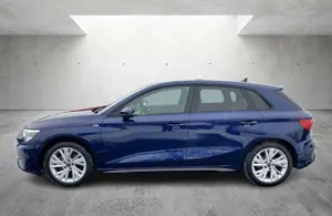 Audi A3 Sportback 35 TFSI S line S-tronic LED Navi RFK PDC Bild 3