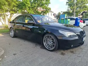 BMW 520 520i Edition Sport Bild 2