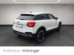 Audi Q2 advanced 35 TFSI advanced Rück LED Klima EPH Bild 2