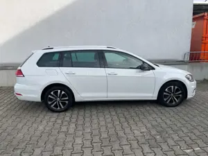 Volkswagen Golf VII Variant IQ.DRIVE 2.HD|AHK|TOTWINKEL Bild 5