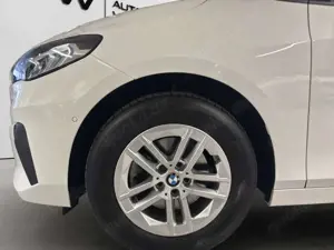 BMW 218 2 Active Tourer 218 i Klima Rückfahrkamera Bild 4