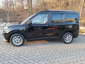 Ford Tourneo Courier Bild 4