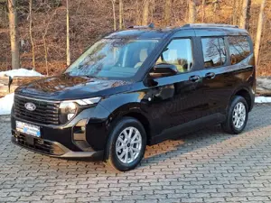 Ford Tourneo Courier Bild 2