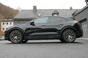 Porsche Macan Macan 4*21"MacanDesign,ACC,PANO,BOSE,Head-Up* Bild 3