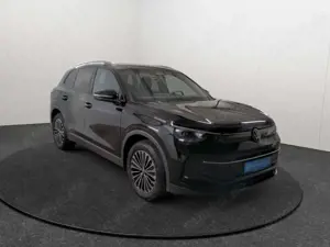 Volkswagen Tiguan 2.0TDI DSG Goal Martix Navi AHK Rear View Bild 3