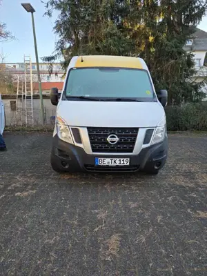 Nissan NV400