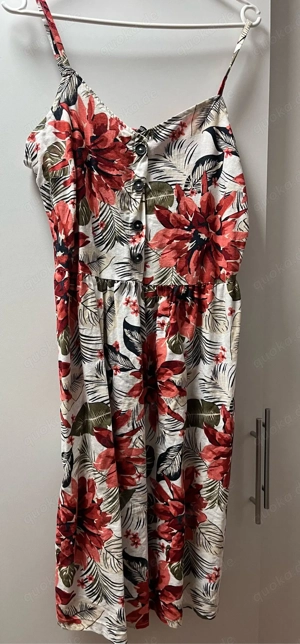 Kleid mit Blumenmuster