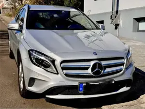 Mercedes-Benz GLA 200 GLA 200 CDI Edition 1 (156.908)