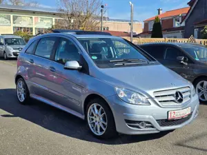 Mercedes-Benz B 200 Atomatik  Tempomat Klima SHZ Schiebedach Bild 2