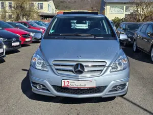 Mercedes-Benz B 200 Atomatik  Tempomat Klima SHZ Schiebedach Bild 3
