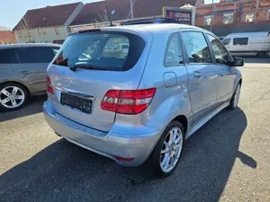 Mercedes-Benz B 200 Atomatik  Tempomat Klima SHZ Schiebedach Bild 5