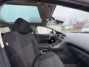 Peugeot 5008 Premium Bild 5