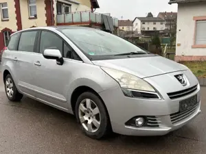 Peugeot 5008 Premium Bild 3