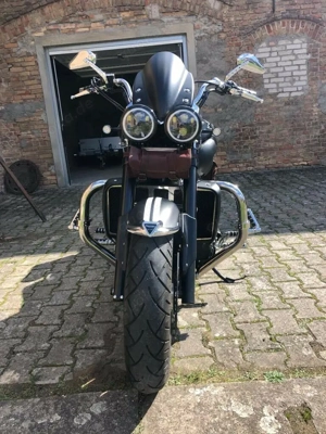 Triumph Rocket 3 Roadster Bild 9
