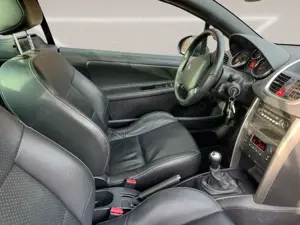 Peugeot 207 Bild 5
