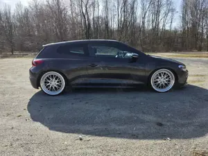 Volkswagen Scirocco Scirocco 1.4 TSI R Umbau optisch, Angemeldet!! Bild 2