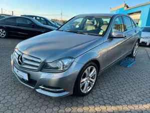 Mercedes-Benz C 220 CDI BlueEfficiency BIXEN/NAVI/PDC/SHZ Bild 3