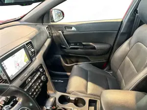 Kia Sportage 2.0 CRDi GT Line 4WD Fahrassist+Pano Bild 5