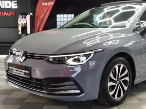 Volkswagen Golf VIII Lim. 2.0 TDI DSG/Pano/AHK/Lenk-Hz/LED