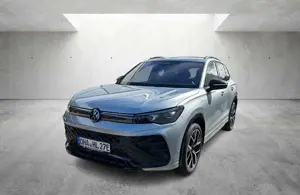 Volkswagen Tiguan R-Line 1.5 eHybrid 360 4xSHZ ACC AHK AUT Bild 2
