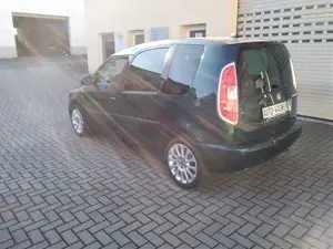 Skoda Roomster Comfort Plus Edition PANORAMADACH SH KLIMA GRA Bild 4