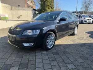 Skoda Octavia 2.0 TDI DSG Edition *Navi*Xenon*PDC*