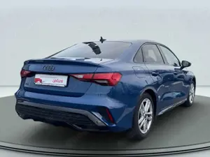 Audi A3 Limousine 35 1.5 TFSI S tronic S line AHK Bild 4