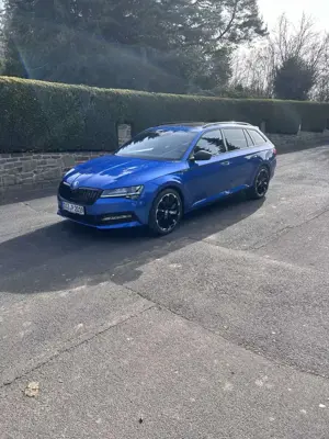 Skoda Superb Combi 2.0 TSI 4x4 DSG Sportline AHK,Panorama,Canto