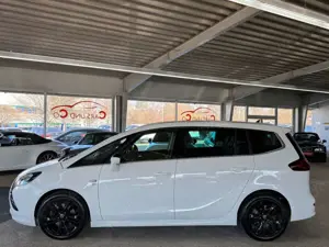 Opel Zafira Bild 2