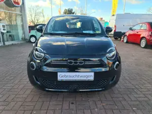 Fiat 500e MJ22 Action 23kWh AUTOMATIK Bild 2
