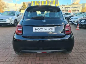 Fiat 500e MJ22 Action 23kWh AUTOMATIK Bild 5