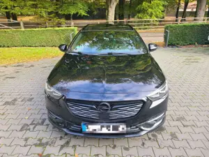 Opel Insignia Insignia Sports Tourer 2.0 BiTurbo Diesel 4x4 Aut Ultimate Exclusive Bild 3