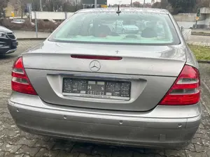 Mercedes-Benz E 200 E 200 Kompressor KEIN ROST/EXPORT Bild 5